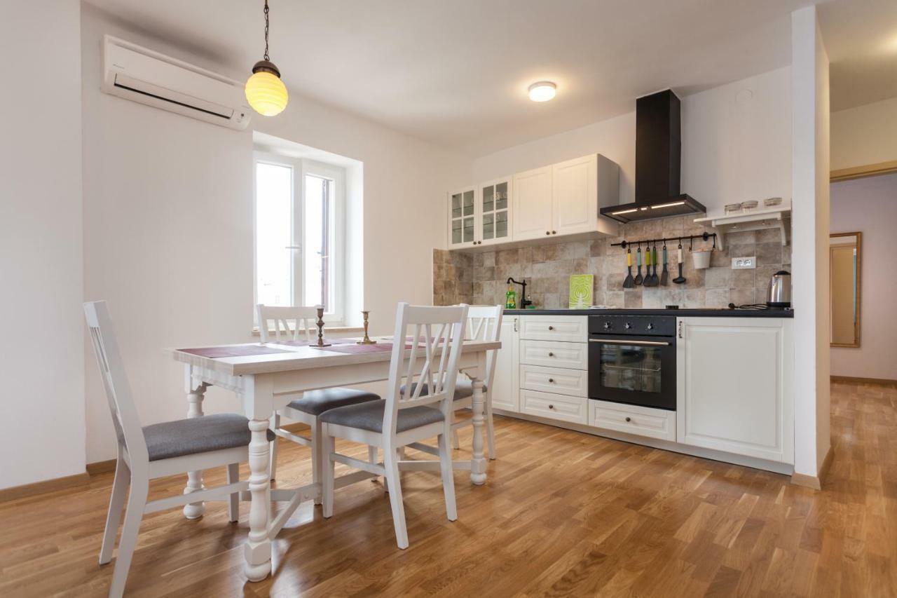 Apartment Amare Seaview روفينج المظهر الخارجي الصورة
