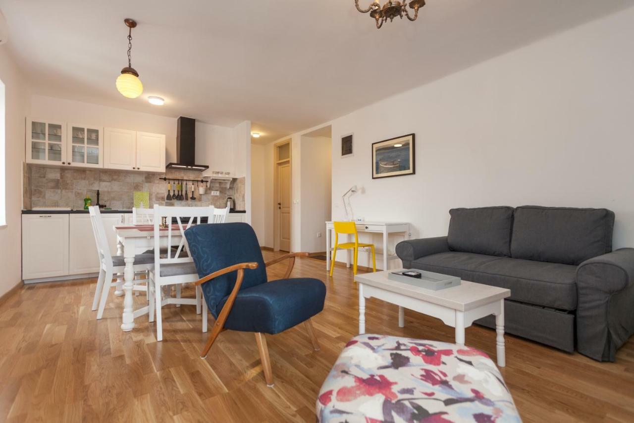 Apartment Amare Seaview روفينج المظهر الخارجي الصورة